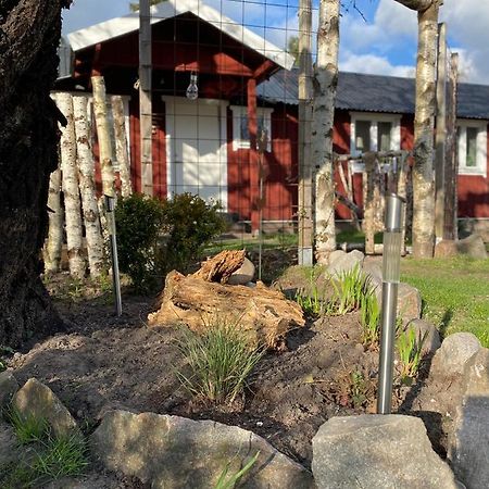 Apartamento Mindre Laegenhet I En Lantlig Miljoe I Skrea Falkenberg Exterior foto