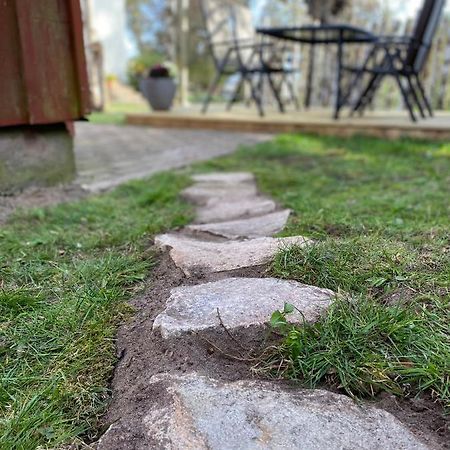 Apartamento Mindre Laegenhet I En Lantlig Miljoe I Skrea Falkenberg Exterior foto